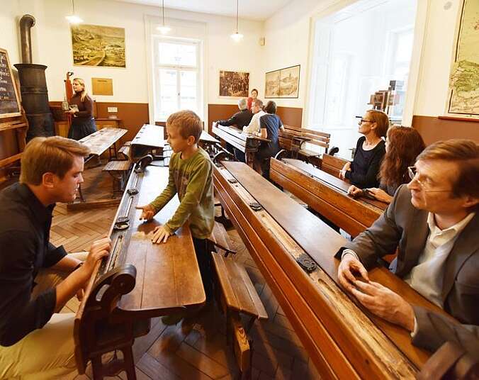 Bild zur Veranstaltung: Offene Führung im Schulmuseum II