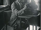 Herrmann Hesse war nach anfänglicher Skepsis glühender Fan der Schreibmaschine. Angeblich soll er sogar an die 35.000 Briefe mit ihr geschrieben haben.