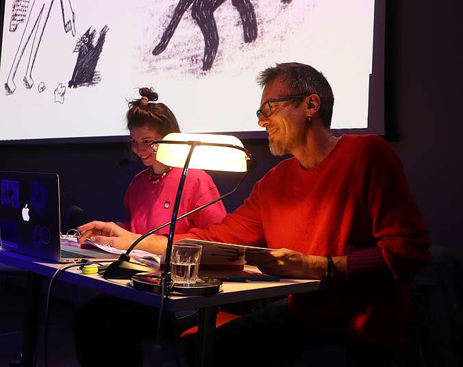 Bild zur Veranstaltung: Multimediale Lesung „Rose + Robert. Liebe in Zeiten der Kriege“
