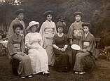 Altes Foto von mehreren Frauen